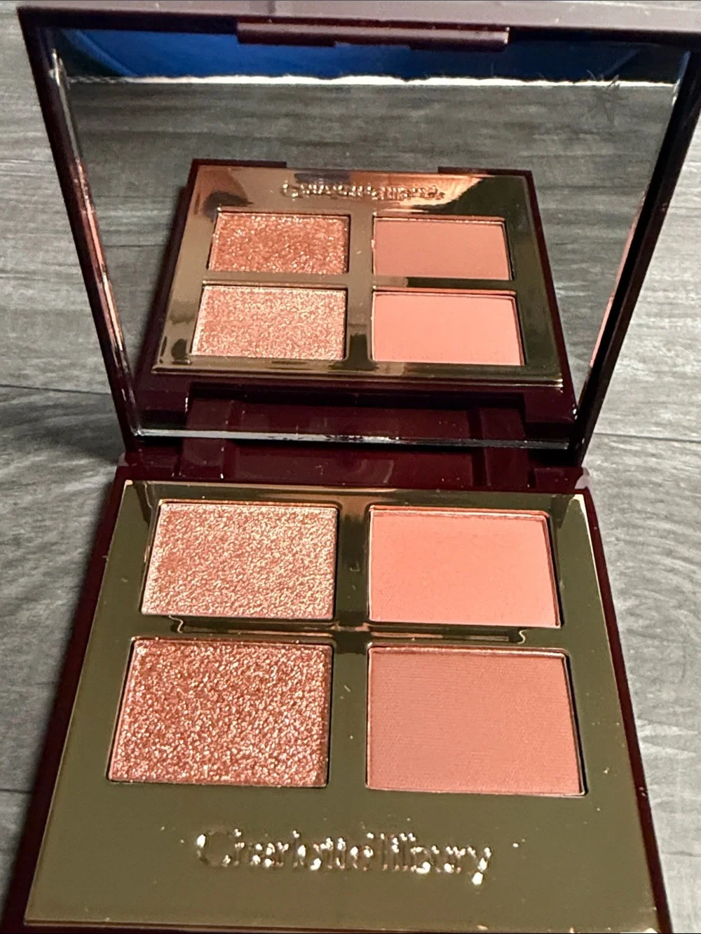 Charlotte Tilbury Pillow Talk Dreams Palette - Peach to Rose Tones